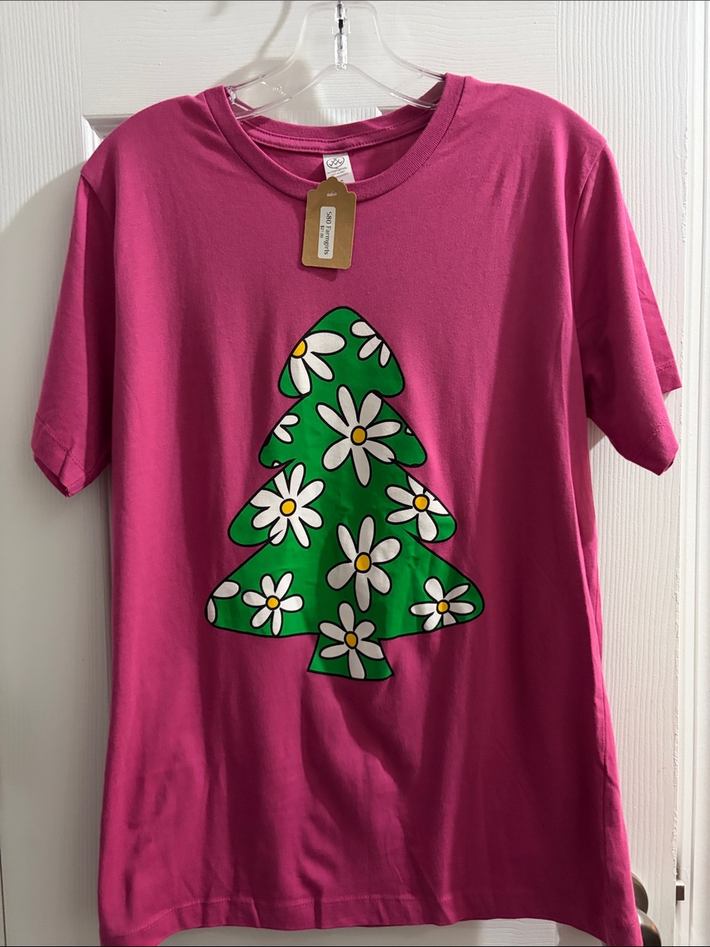 Alternative Magenta Tee with Green Daisy-Print Tree